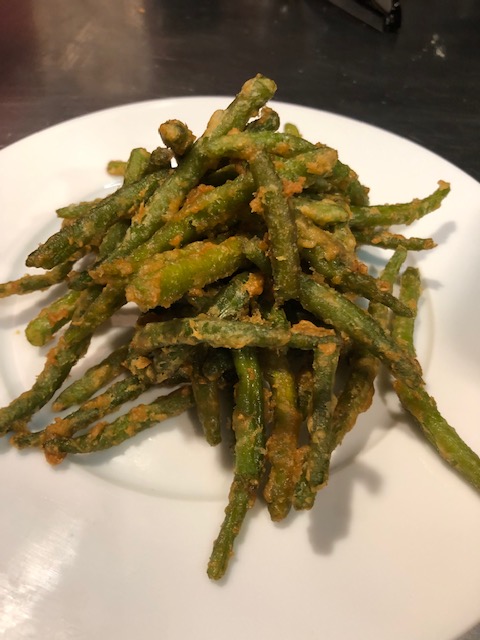 You are currently viewing Salade de haricots verts en tempura de coco