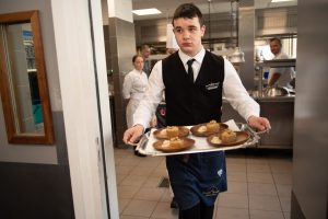 DSC 3329©ABonfils desserts amenes vers jury